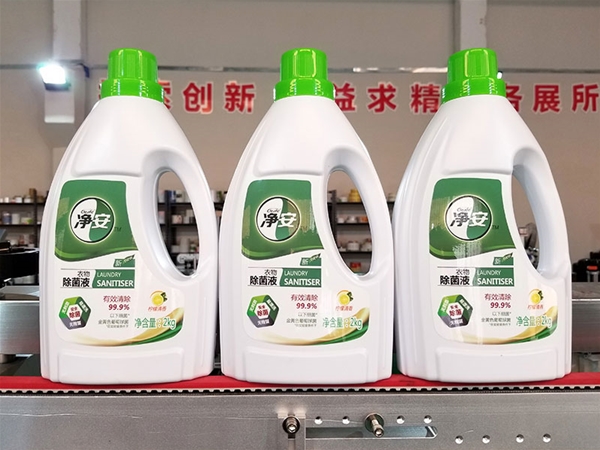 扁瓶方瓶除菌液贴标