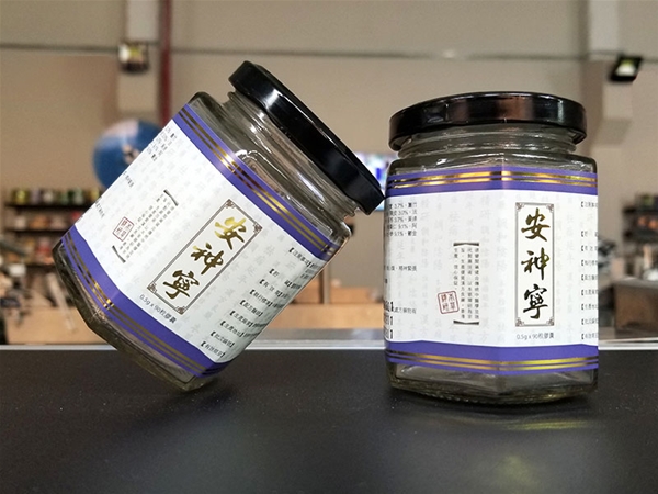 方形六角形棱柱形瓶保健品贴标